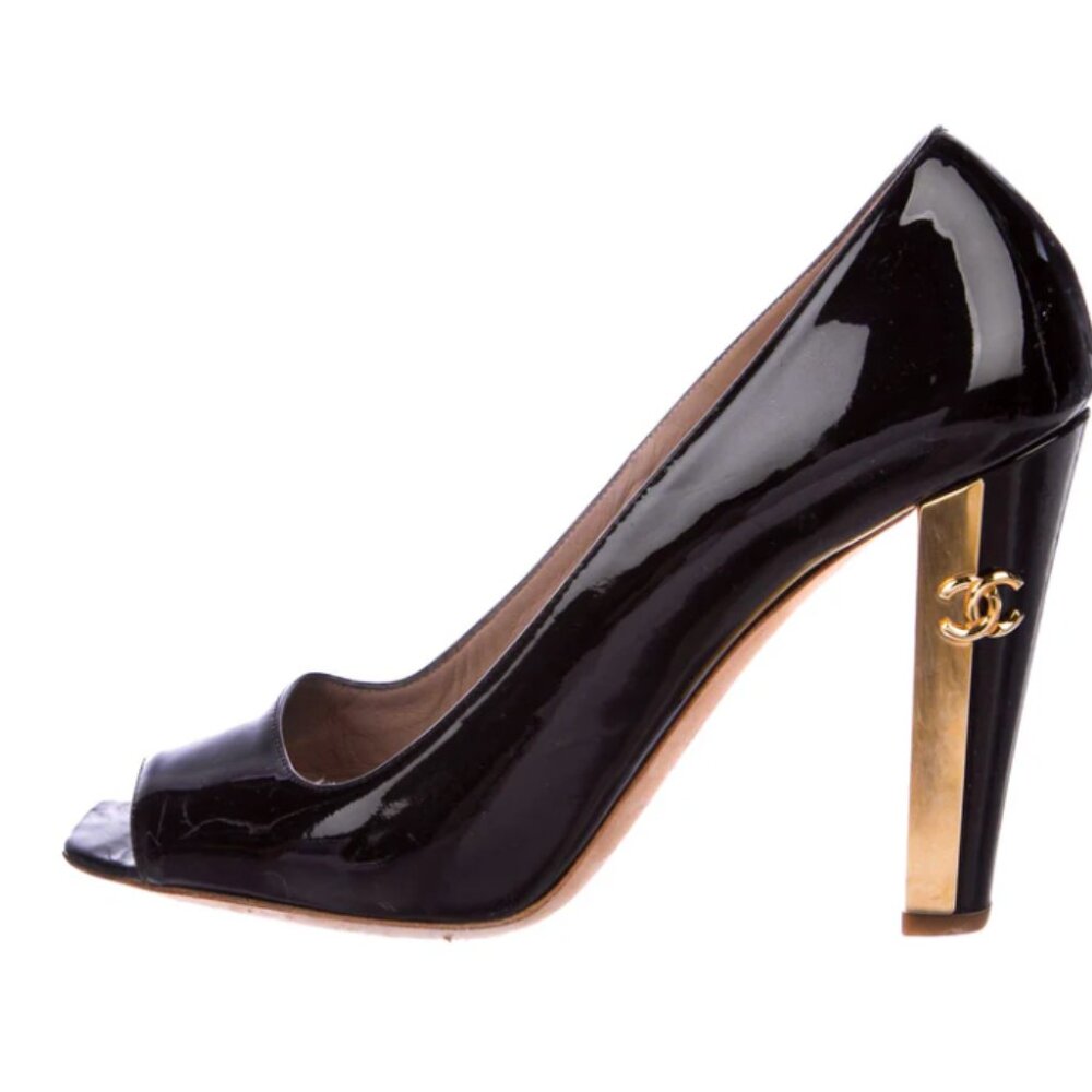 Chanel Black Patent Leather Peep-Toe Pumps with Gold CC Heel – Size 38.5